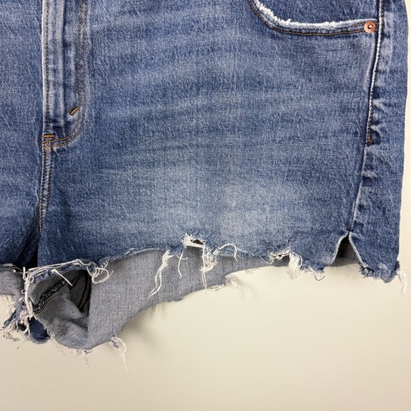 Abercrombie The Mom Short High Rise - Picture 3 of 10